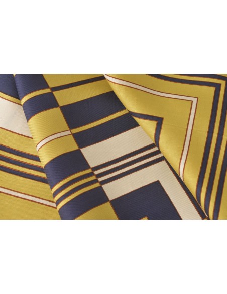 Foulard homme-soie-bleu marine motifs jaune et bleu Reference : 7257